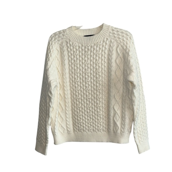 Ann Taylor Sweaters - ANN TAYLOR White Cable Knitted Sweater Size small